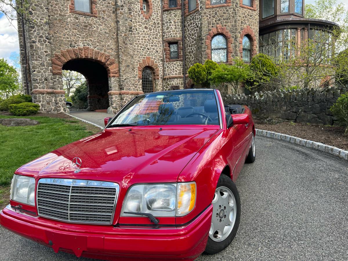 Mercedes-benz-Benz-e320-cabriolet-1994-red-1