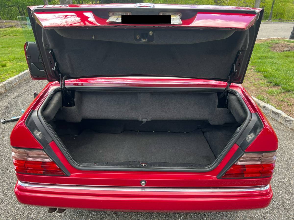 Mercedes-benz-Benz-e320-cabriolet-1994-red-15
