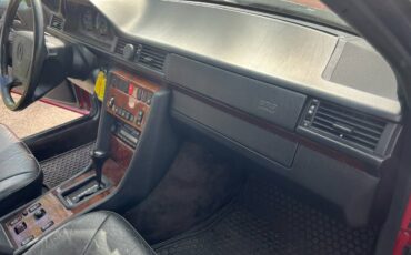 Mercedes-benz-Benz-e320-cabriolet-1994-red-17