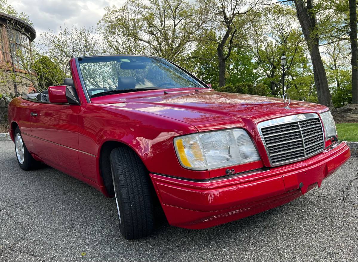 Mercedes-benz-Benz-e320-cabriolet-1994-red-2