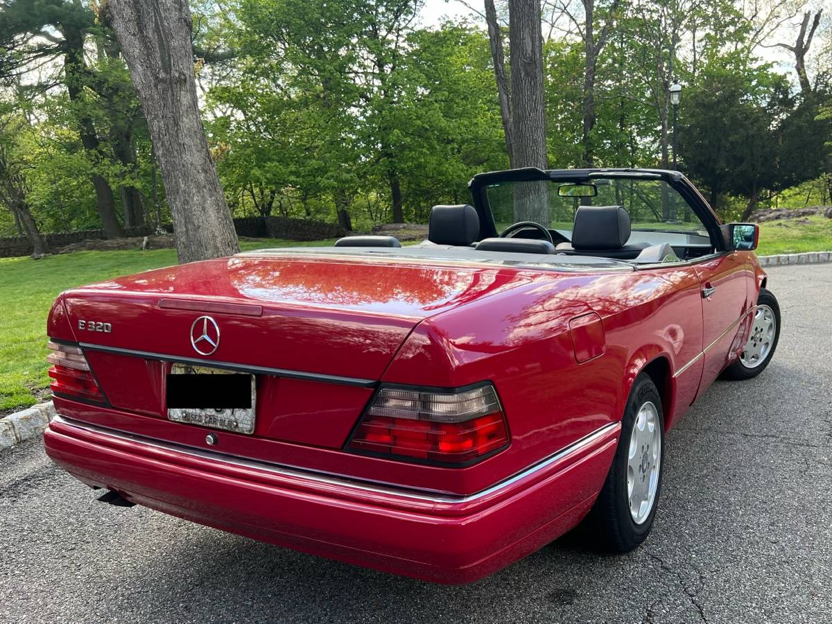 Mercedes-benz-Benz-e320-cabriolet-1994-red-4