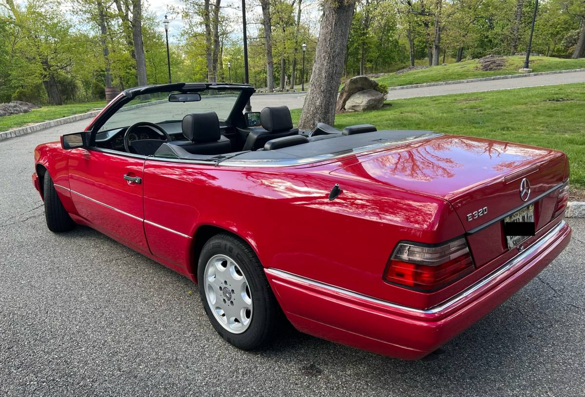 Mercedes-benz-Benz-e320-cabriolet-1994-red-6