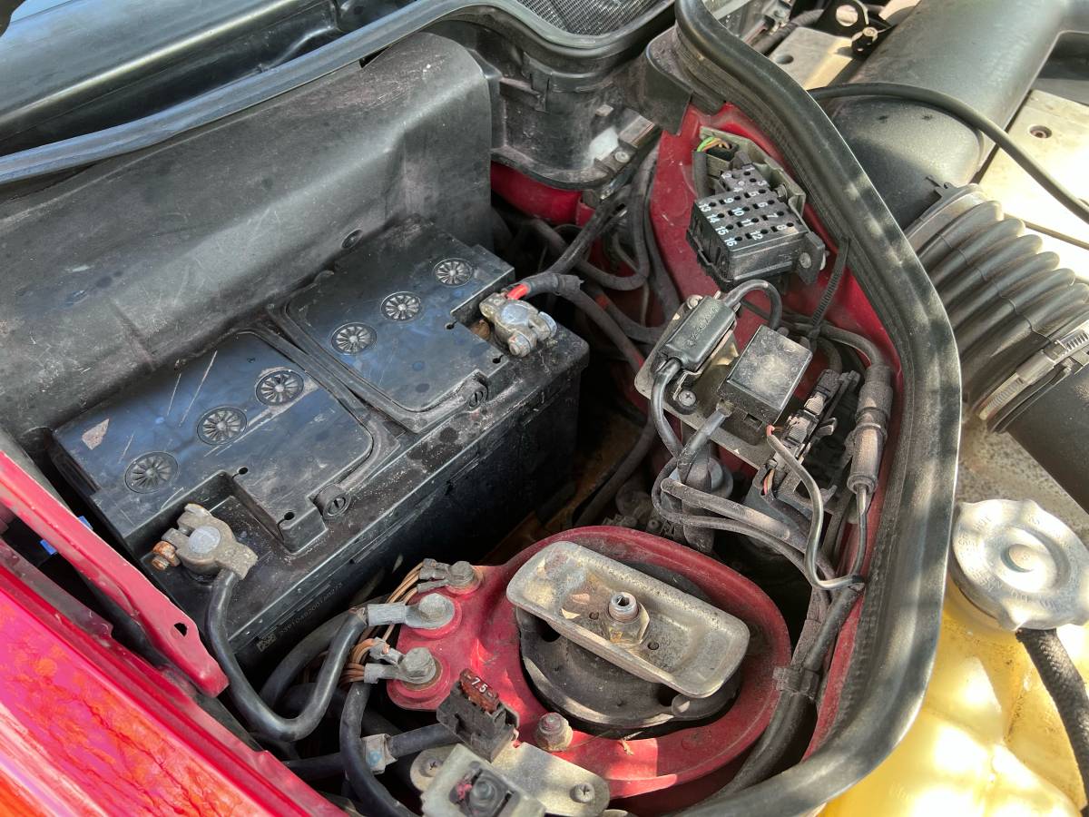 Mercedes-benz-Benz-e320-cabriolet-1994-red-8