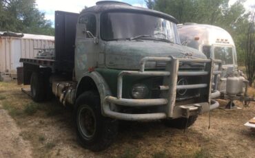 Mercedes-benz-Benz-la-911-5-ton-all-terrain-truck-4wd-diesel-1967-grey-3