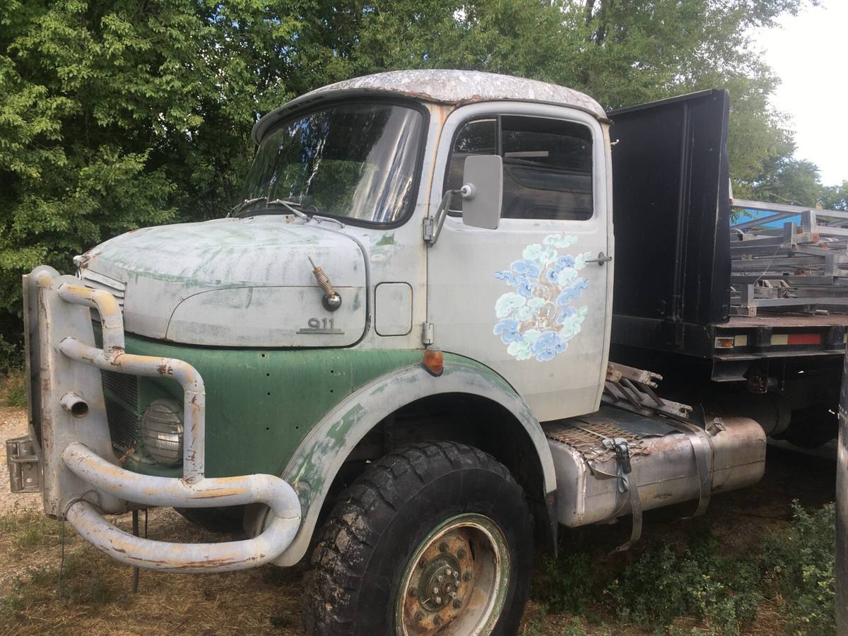 Mercedes-benz Benz la 911 5-ton all terrain truck 4wd diesel 1967 grey