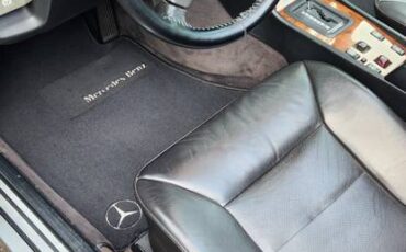 Mercedes-benz-E320-1995-silver