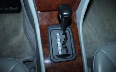 Mercedes-benz-benz-300-1993-silver-14