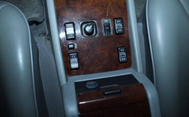 Mercedes-benz-benz-300-1993-silver-15