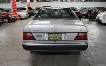 Mercedes-benz-benz-300-1993-silver-2
