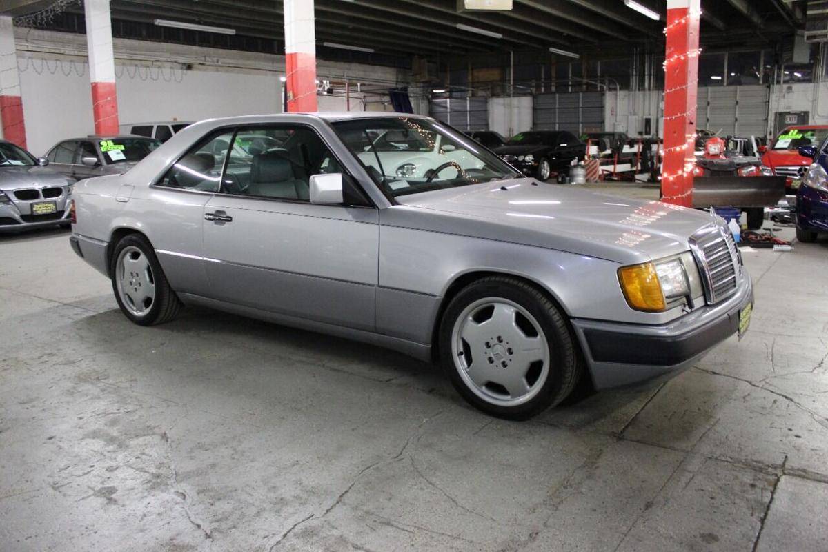Mercedes-benz-benz-300-1993-silver-5