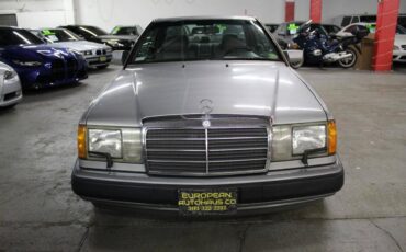 Mercedes-benz-benz-300-1993-silver-6