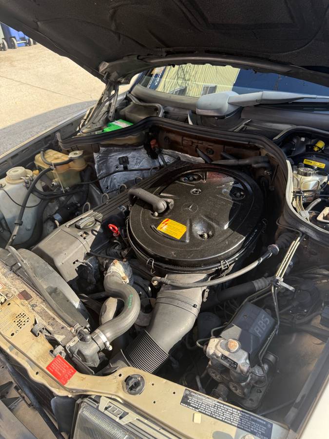 Mercedes-benz-benz-300-300e-1989-grey-7