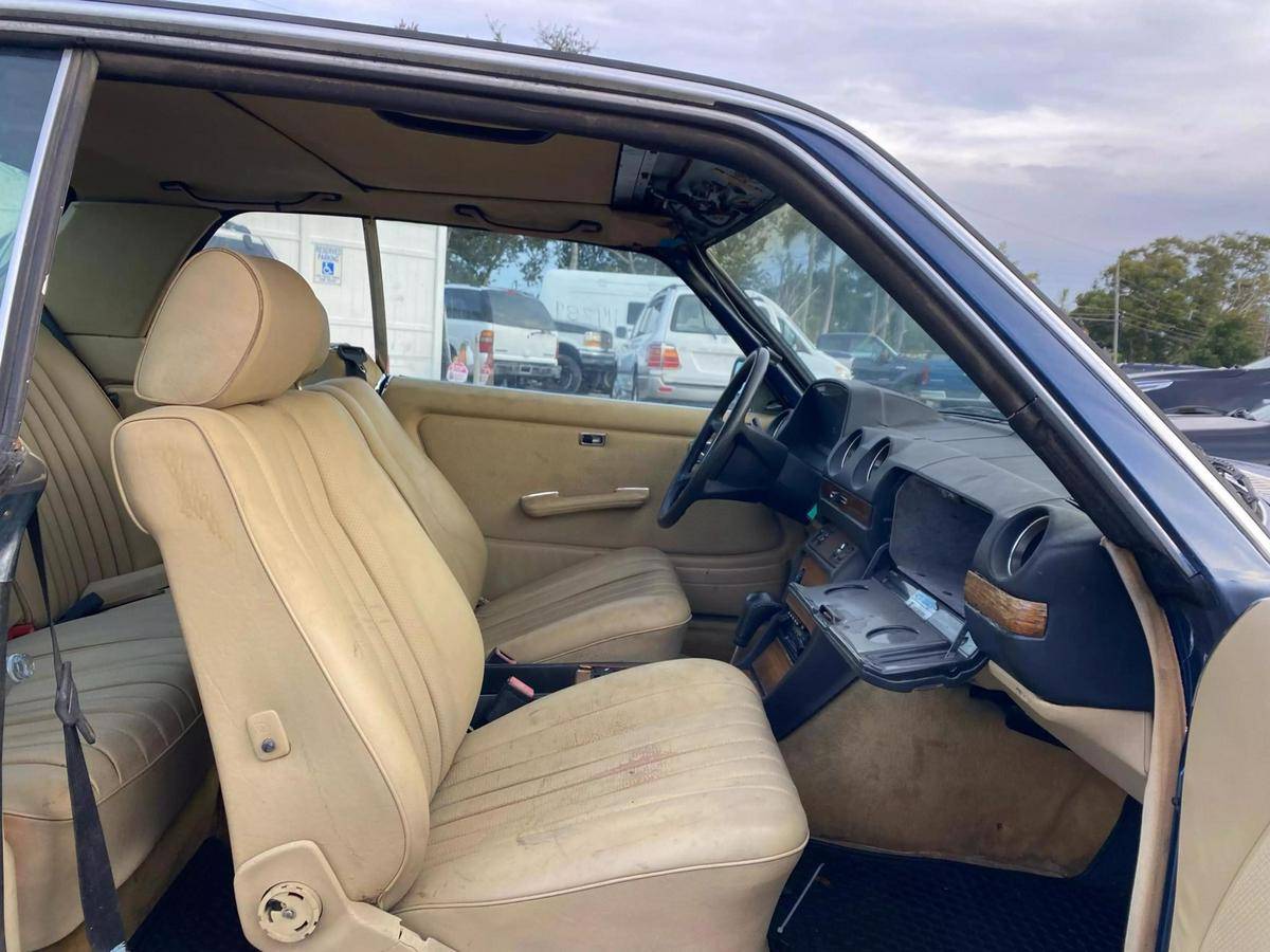 Mercedes-benz-benz-300-diesel-1984-blue-5