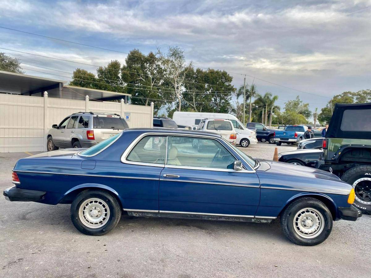 Mercedes-benz -benz 300 diesel  1984 blue