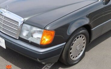 Mercedes-benz-benz-300-series-2dr-cou-1989-5