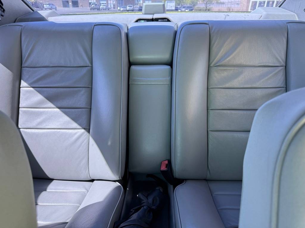 Mercedes-benz-benz-560-class-1987-black-17