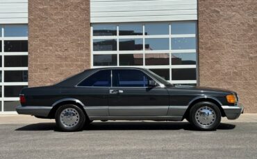 Mercedes-benz-benz-560-class-1987-black-2