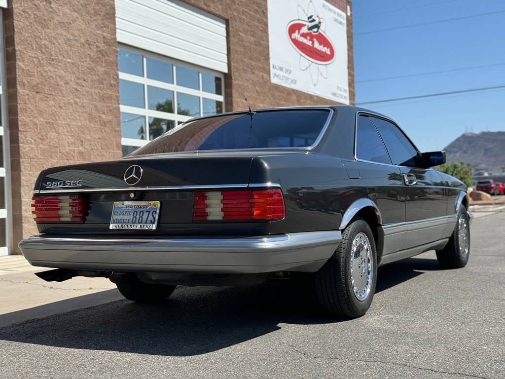 Mercedes-benz-benz-560-class-1987-black-3