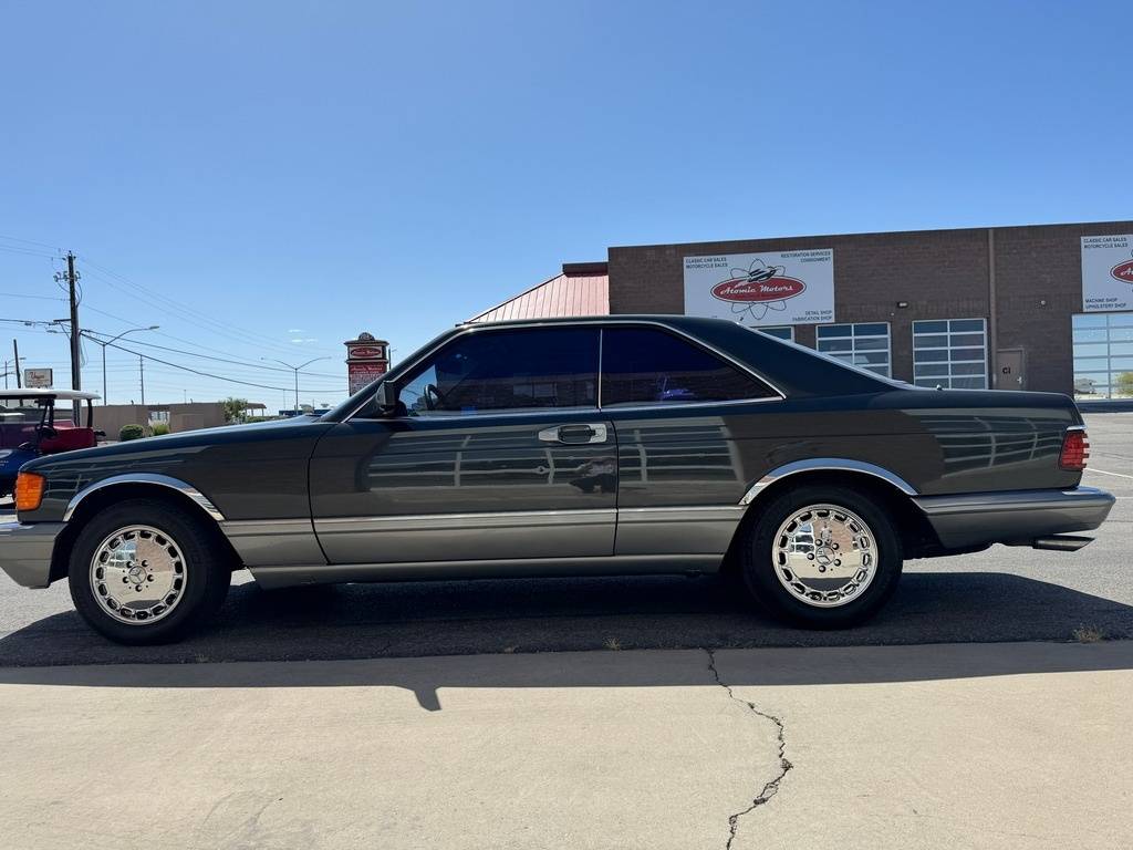 Mercedes-benz-benz-560-class-1987-black-8