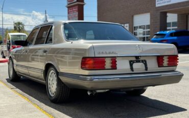 Mercedes-benz-benz-560-class-1988-yellow-6