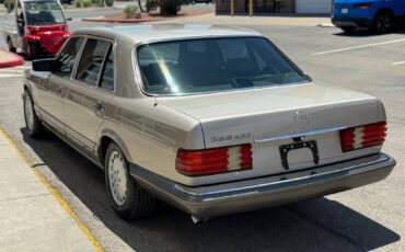 Mercedes-benz-benz-560-class-1988-yellow-7