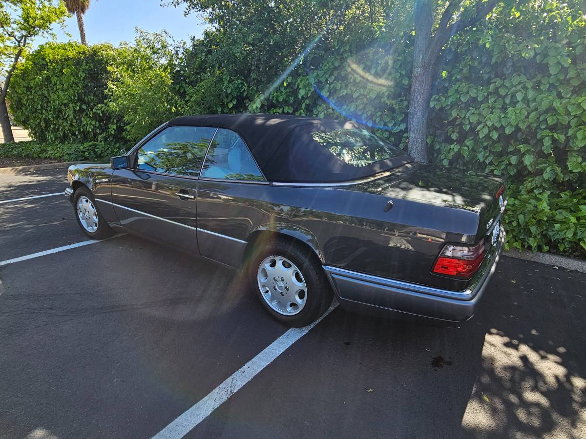 Mercedes-benz-benz-e-class-1994-7