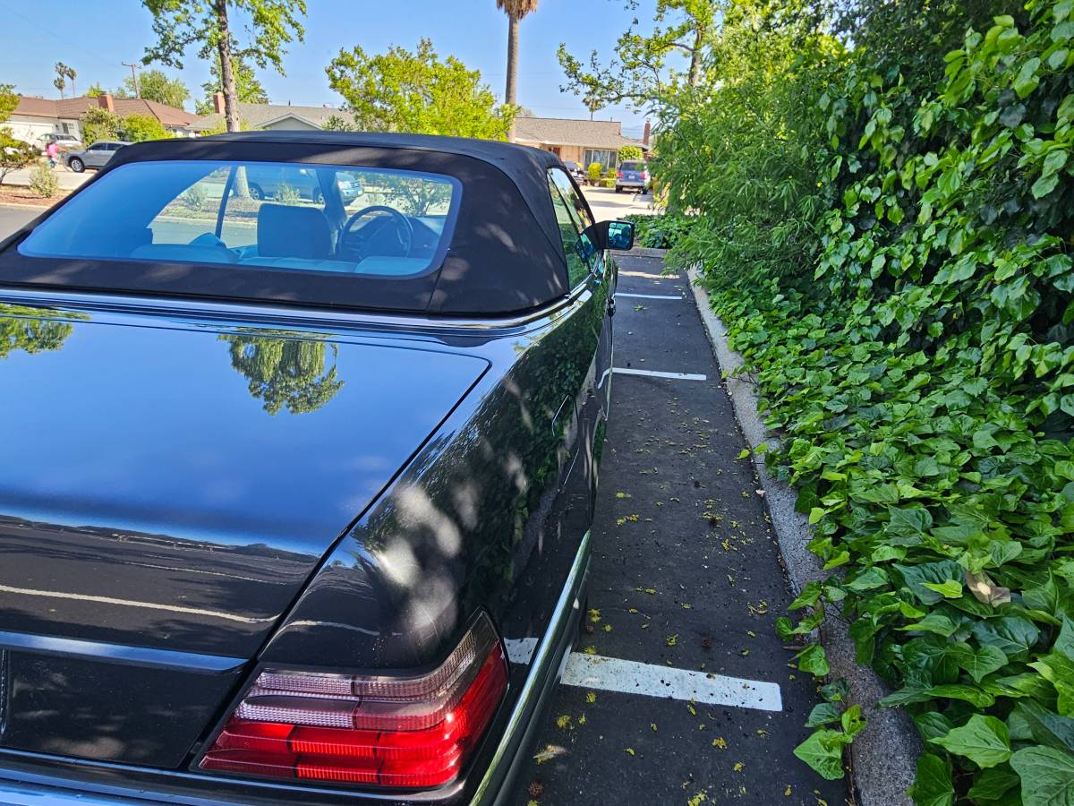 Mercedes-benz-benz-e-class-1994-8