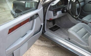 Mercedes-benz-benz-e-class-1994-9
