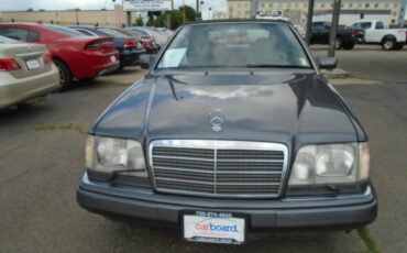 Mercedes-benz-benz-e-class-1995-grey-11