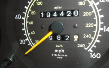 Mercedes-benz-benz-e-class-1995-grey-13