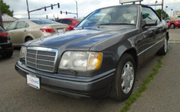 Mercedes-benz-benz-e-class-1995-grey-8