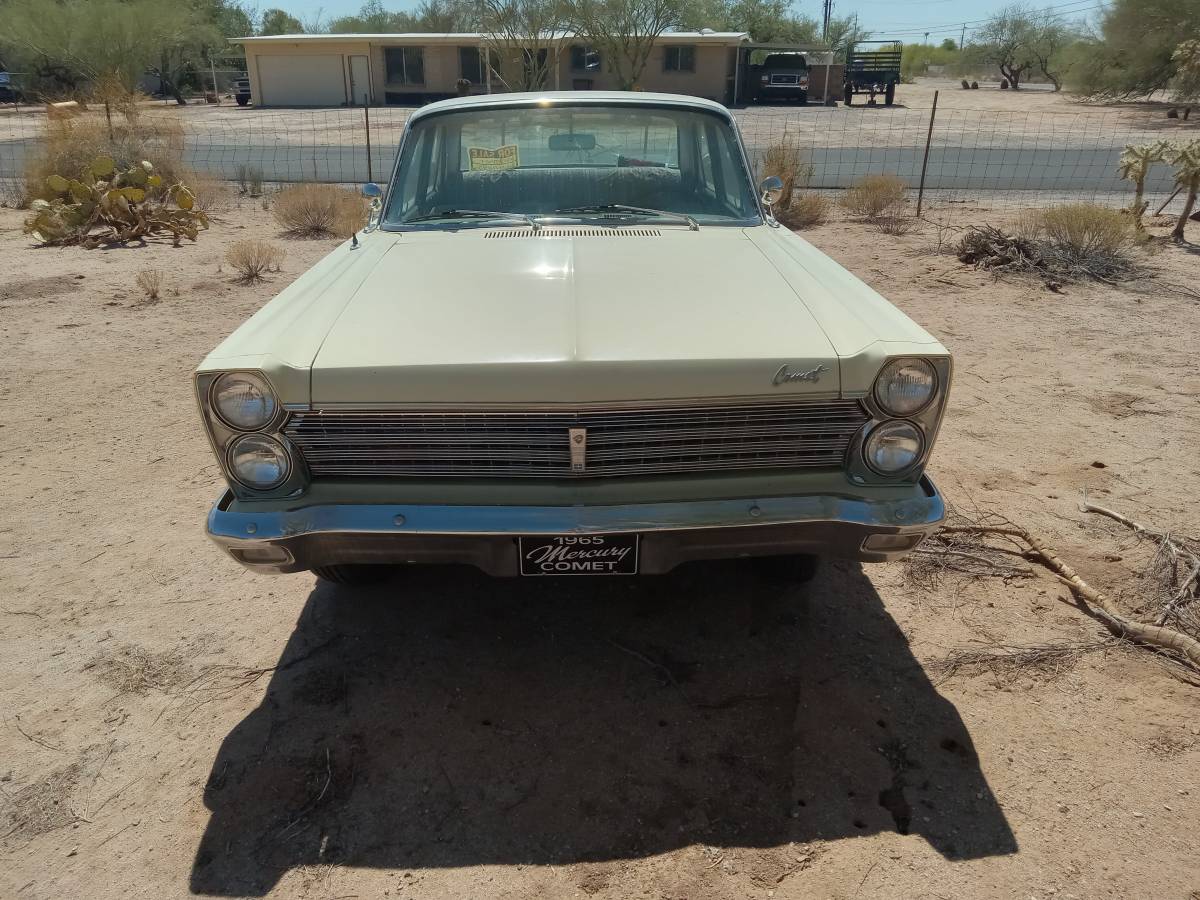 Mercury Comet  1965 white