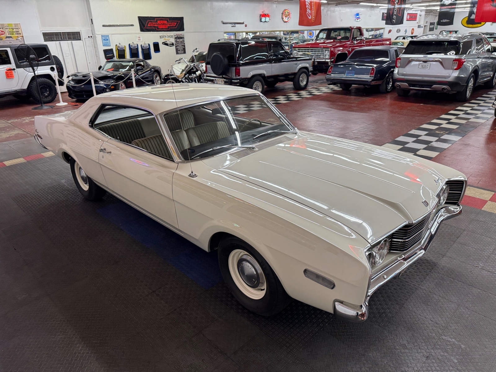Mercury-Comet-1968-Coupe-11