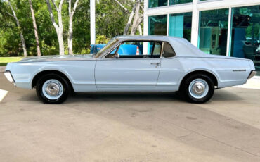 Mercury-Cougar-1967-Hatchback-10