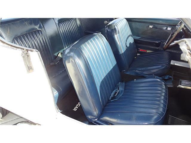 Mercury-Cougar-1967-coupe-14