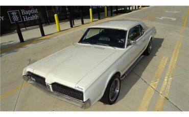 Mercury-Cougar-1967-coupe-7