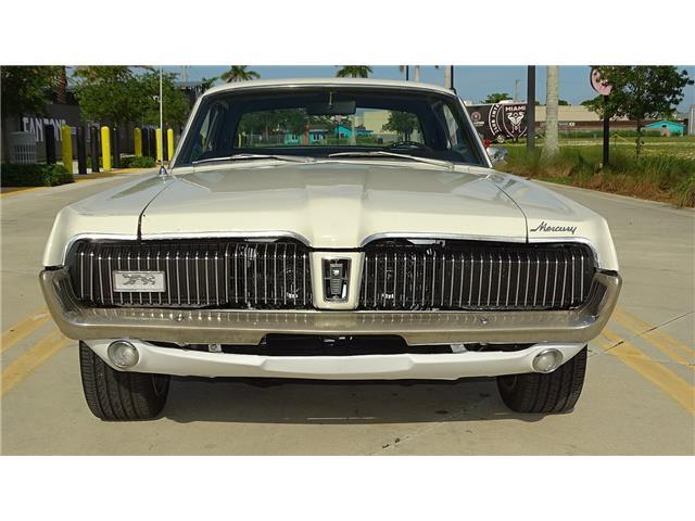 Mercury-Cougar-1967-coupe-9