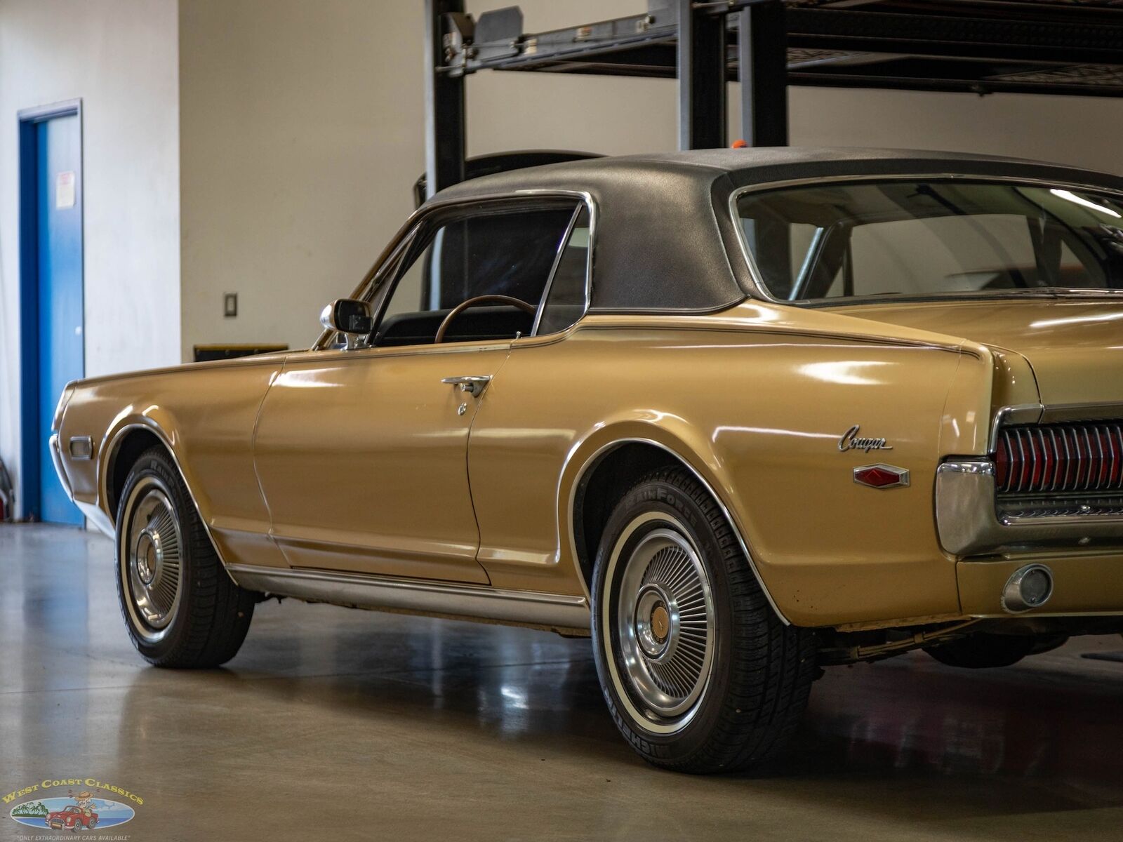 Mercury-Cougar-1968-2-Door-Hardtop-24