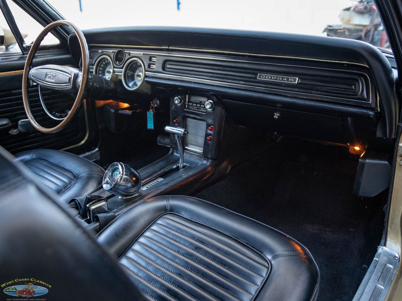 Mercury-Cougar-1968-2-Door-Hardtop-38