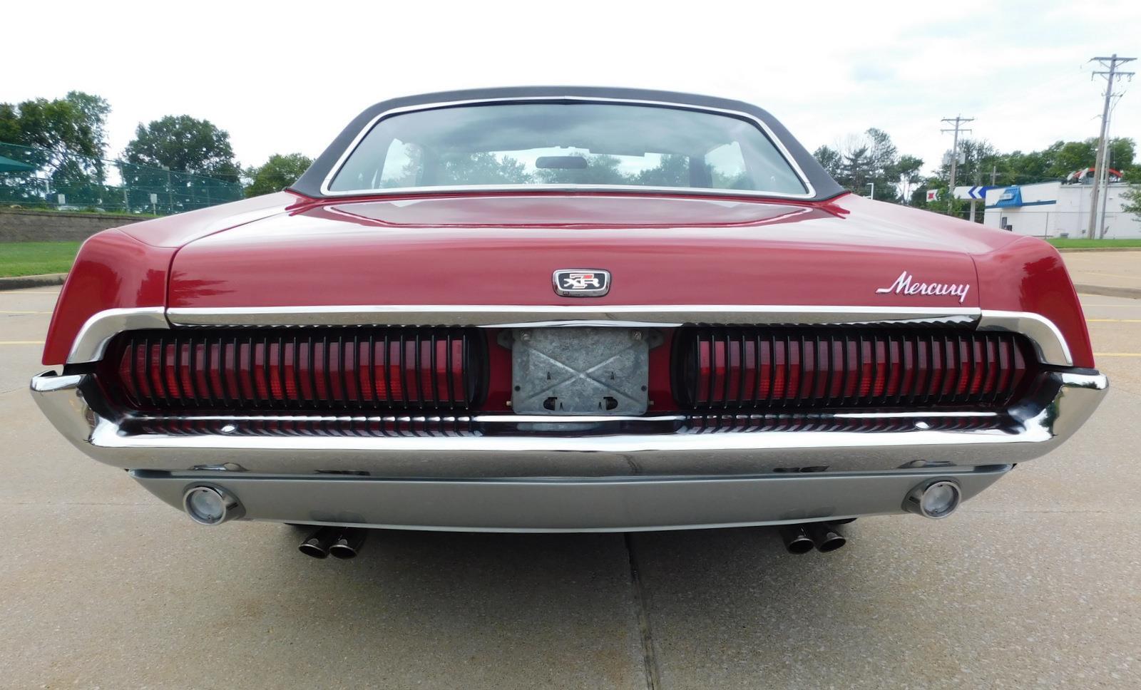 Mercury-Cougar-1968-coupe-14