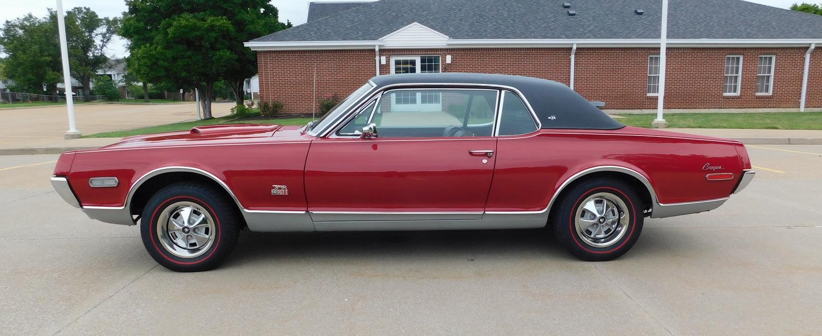 Mercury-Cougar-1968-coupe-16