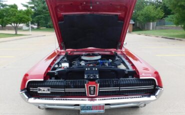 Mercury-Cougar-1968-coupe-32