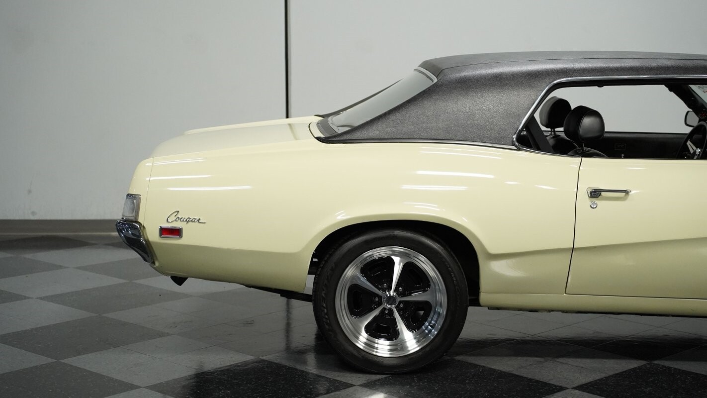 Mercury-Cougar-1969-Coupe-25