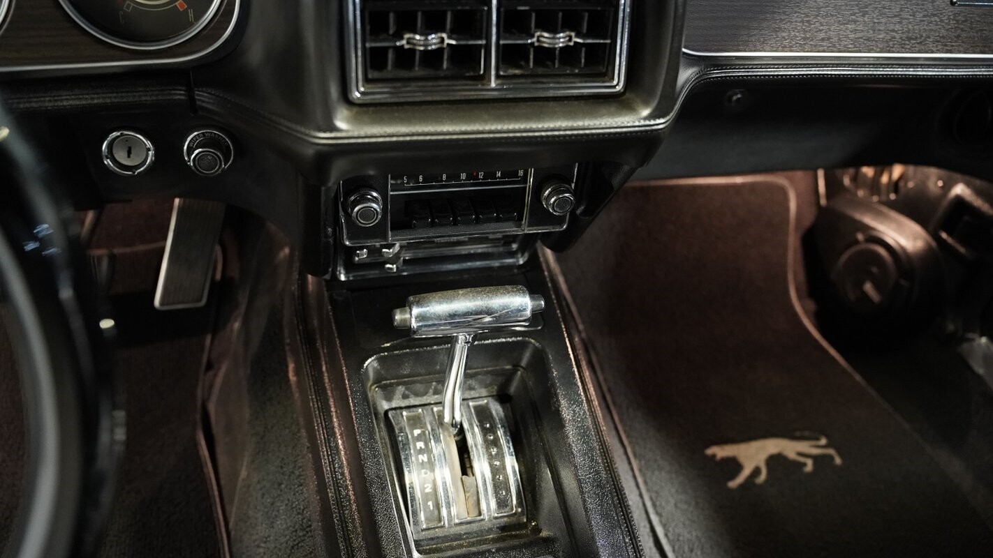 Mercury-Cougar-1969-Coupe-35