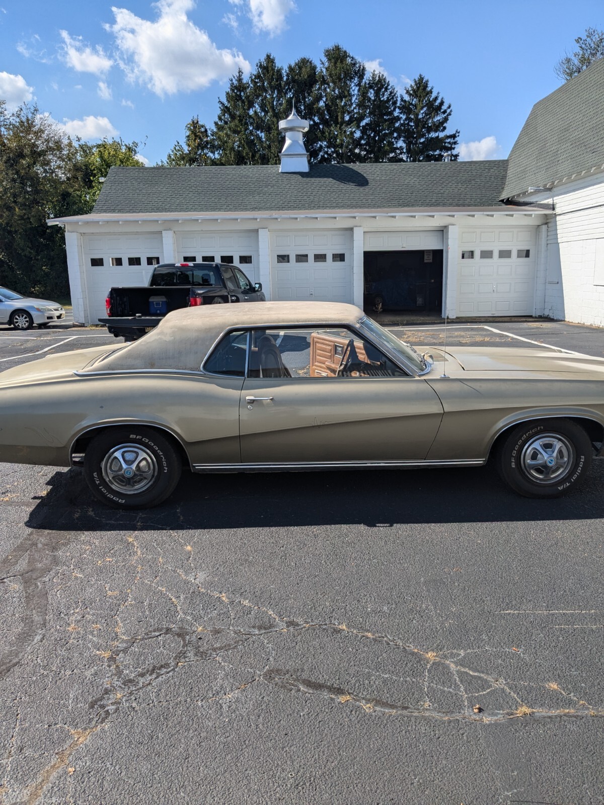 Mercury-Cougar-1970-Coupe-2