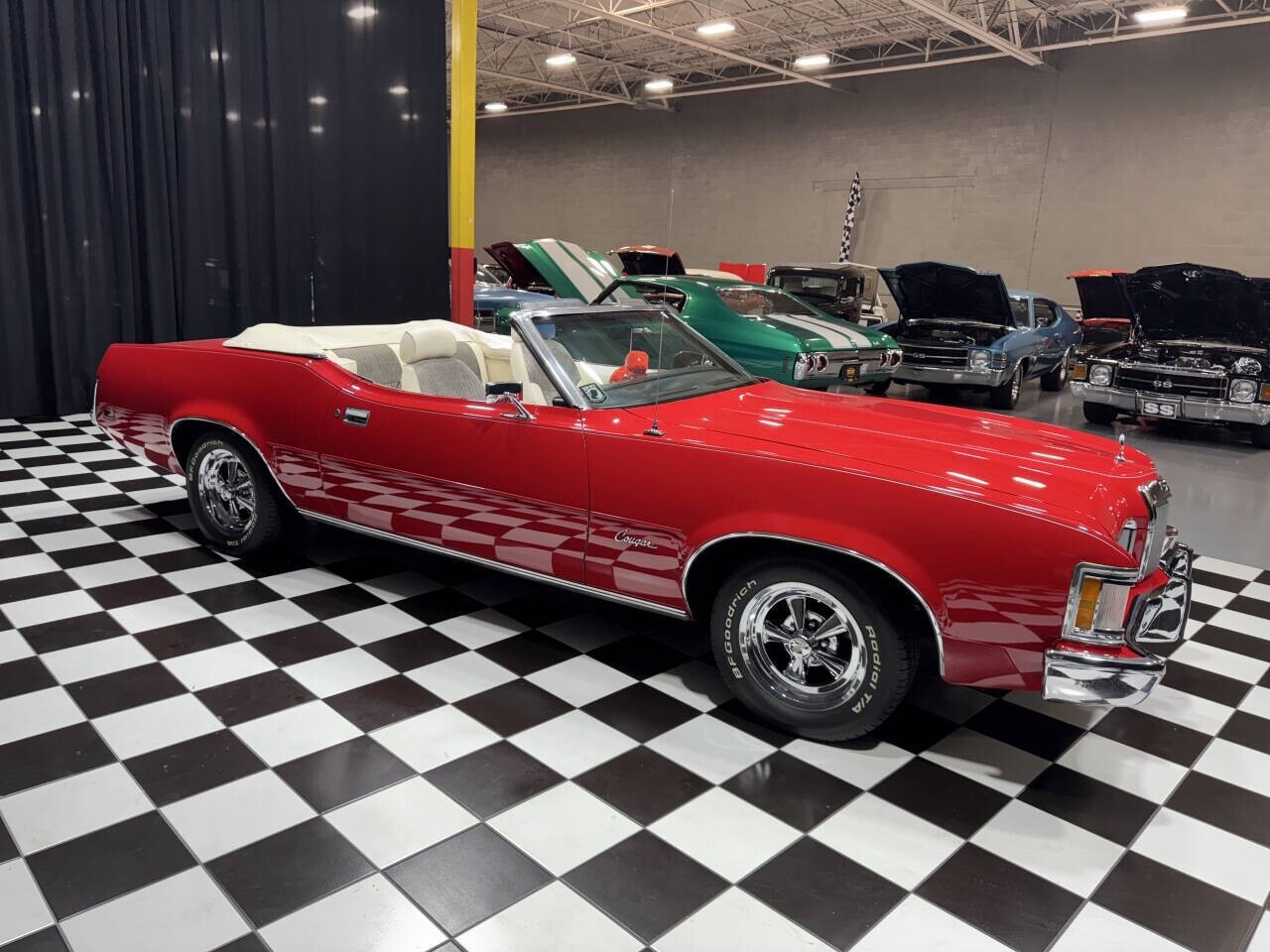 Mercury-Cougar-1973-Coupe-11