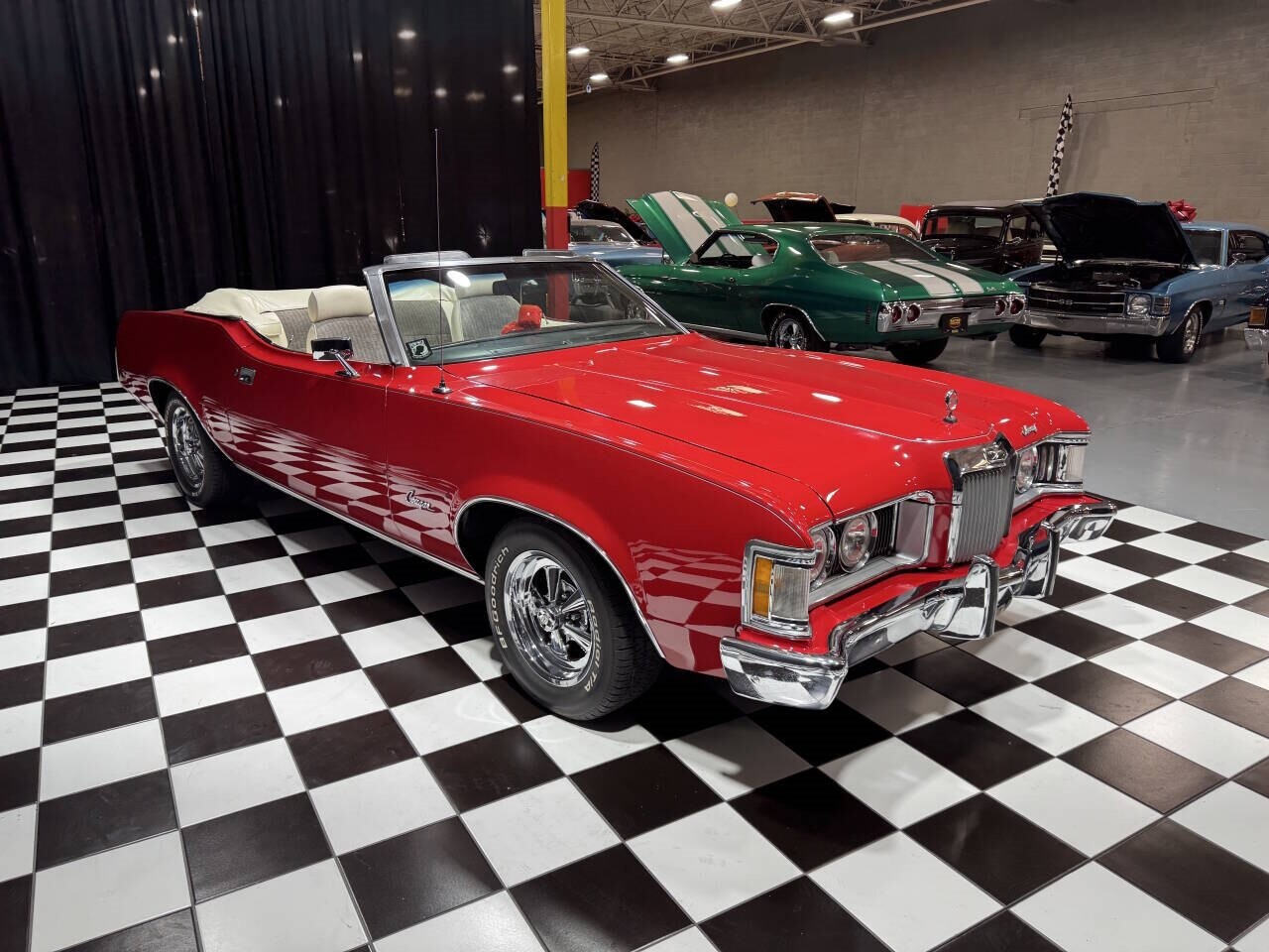 Mercury-Cougar-1973-Coupe-12