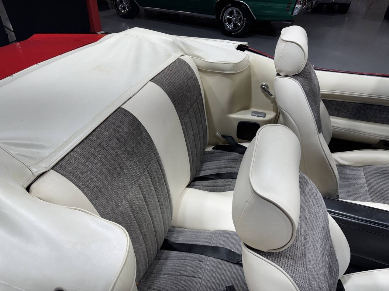 Mercury-Cougar-1973-Coupe-3