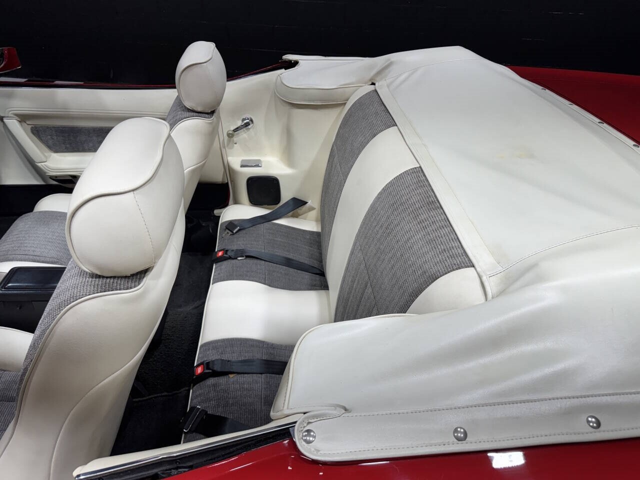 Mercury-Cougar-1973-Coupe-33