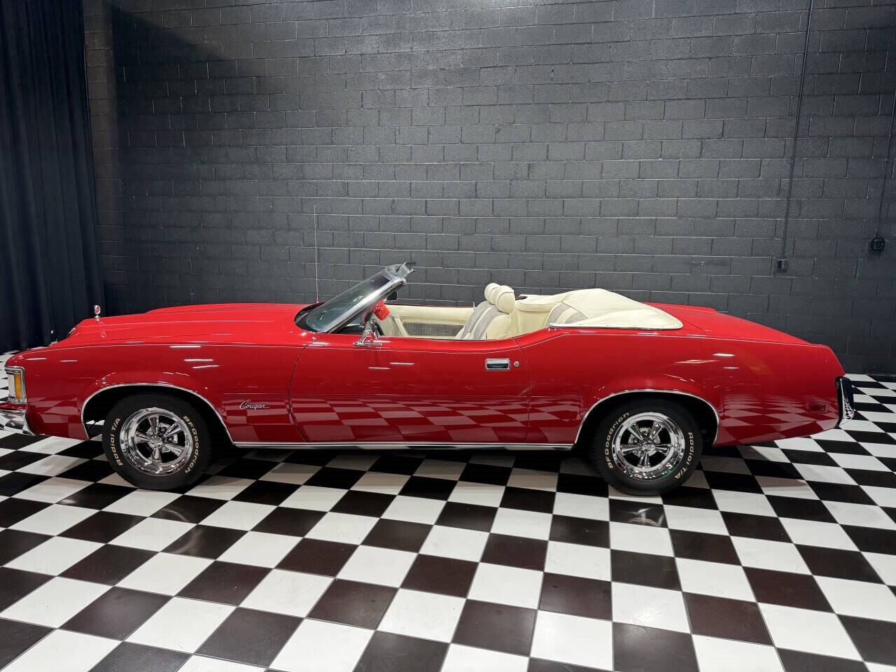Mercury-Cougar-1973-Coupe-7